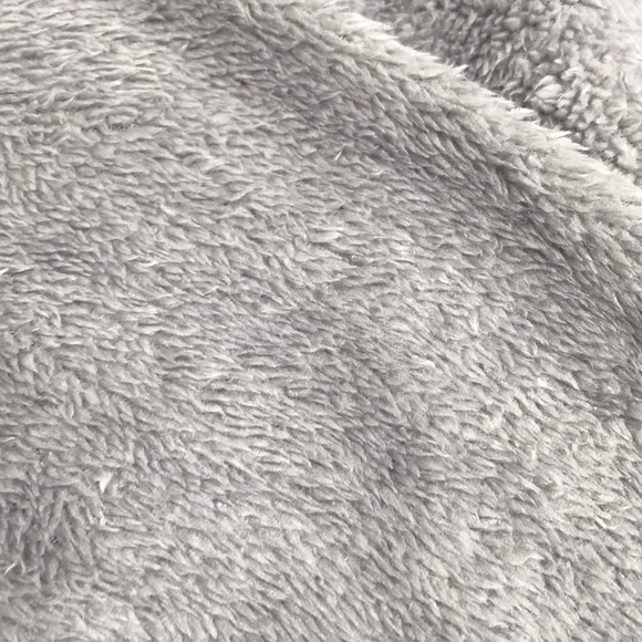 🔥SALE🔥SOFT and WARM Chenille Gray Open Cardigan - Picture 4 of 4